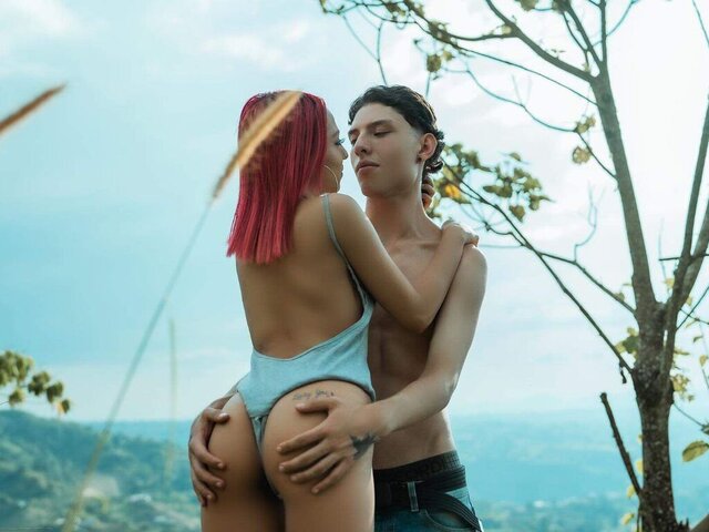 Record Nude MaxandAlexa